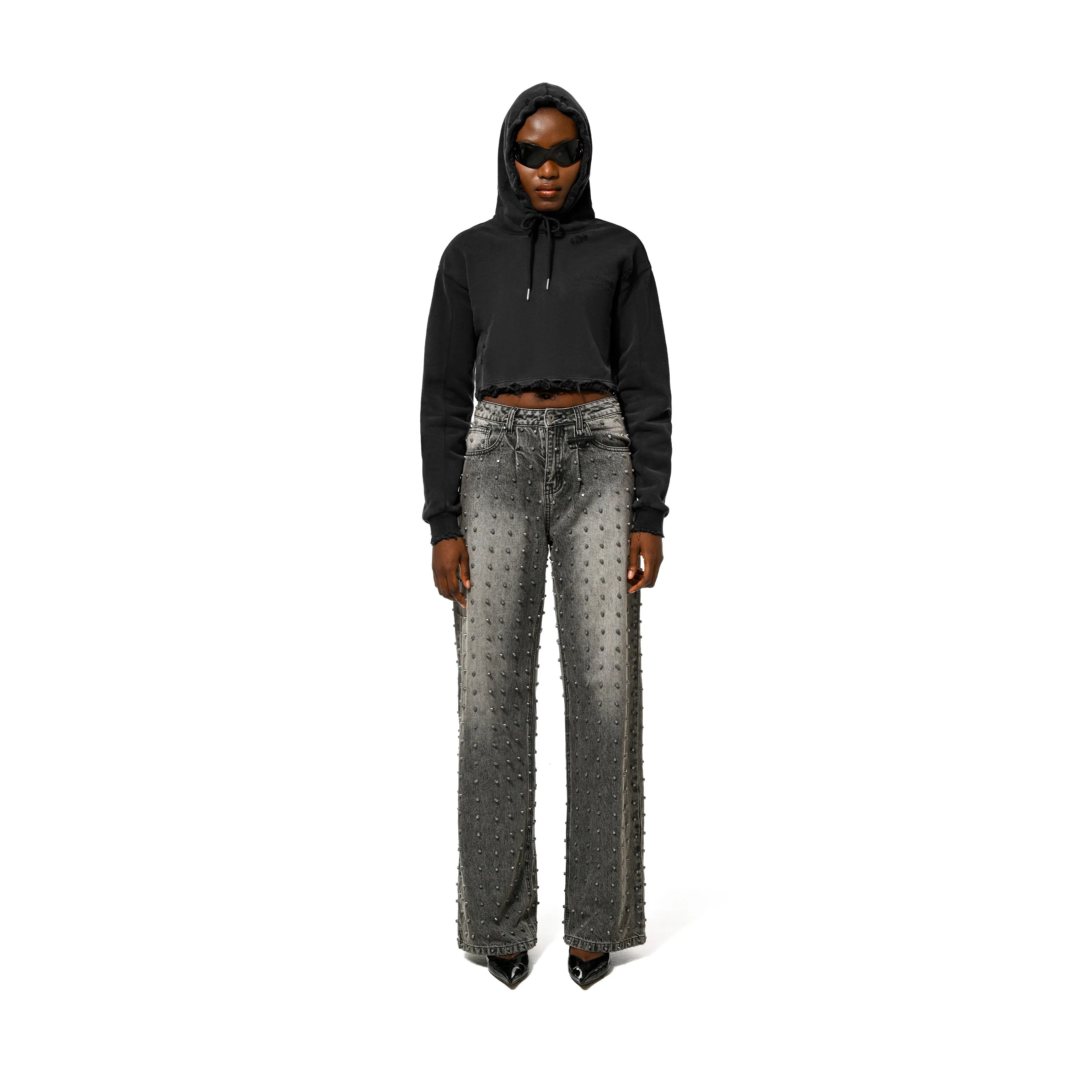 CROPPED DISTRESSED GALLERY HOODIE