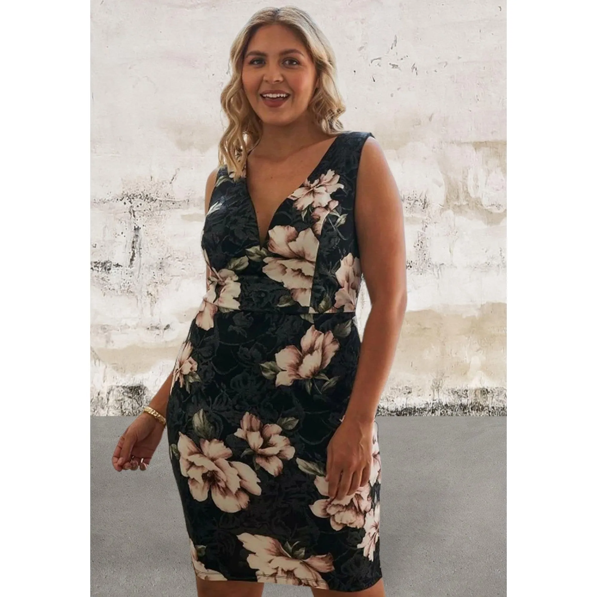 Floral sleeveless v-neck line dress