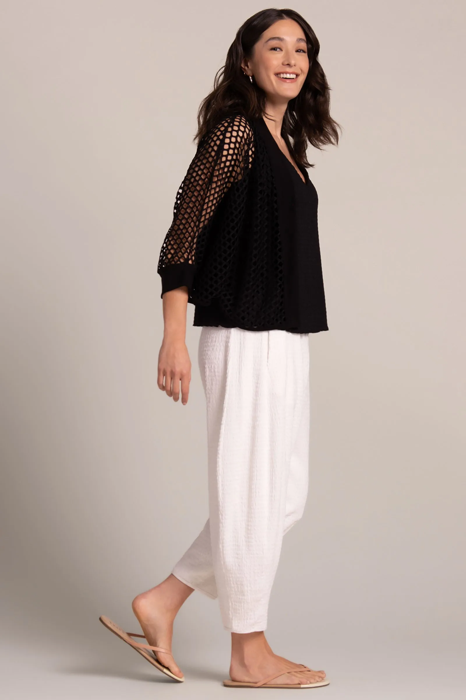 Honeycomb Shrug | Black