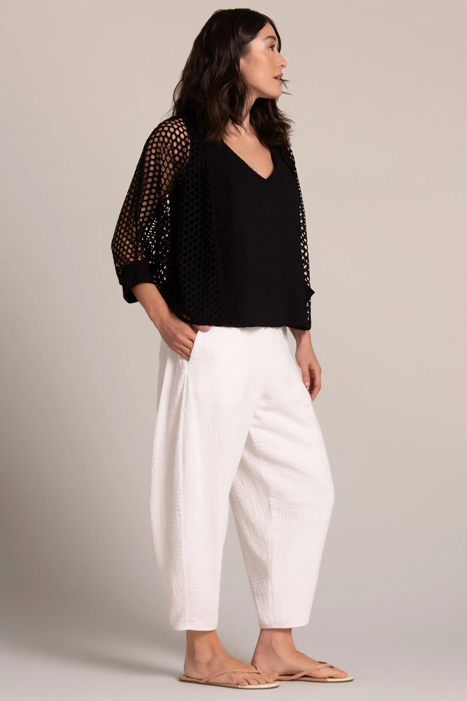 Honeycomb Shrug | Black