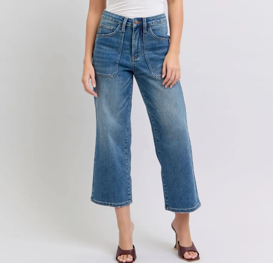 Judy Blue HW Medium Utility Pockets Crop Wide