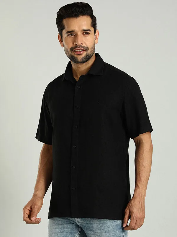 Men Solid Half Sleeve Linen Blend Shirt