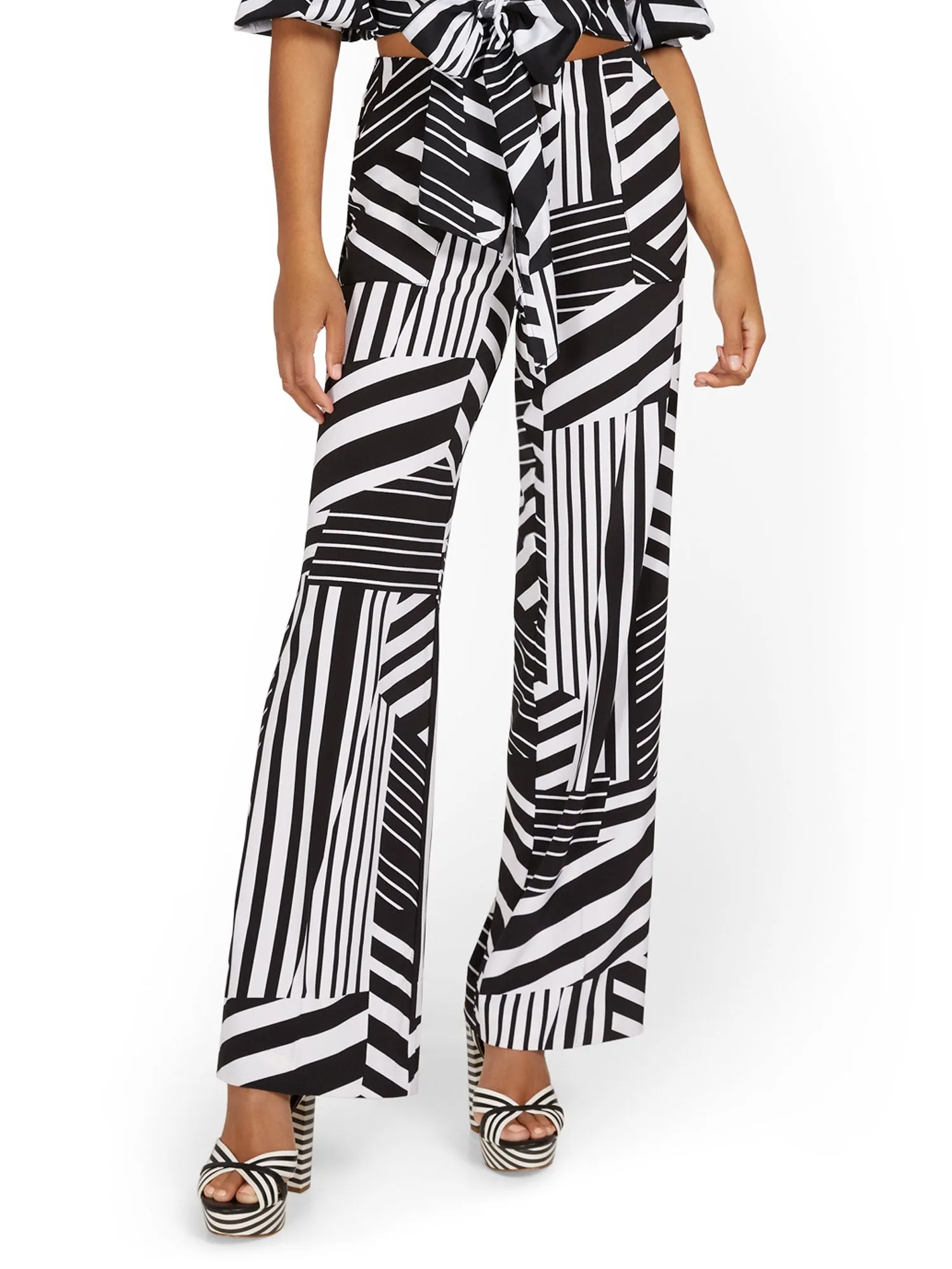 Petite Black and White Abstract Wide-Leg Pant